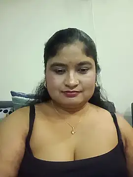 hornyriyanka's Live XXX Chat