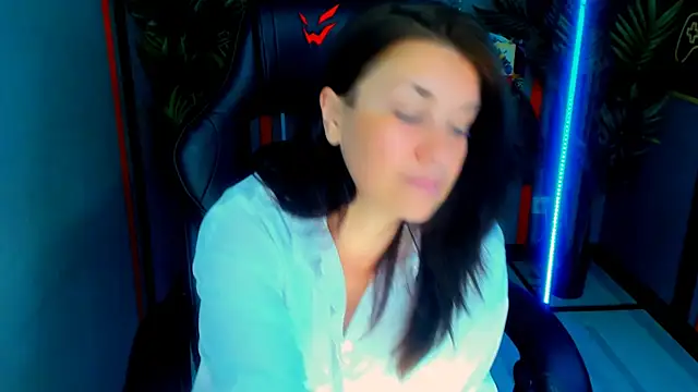 Chatroom XXX en direct de AnaMills