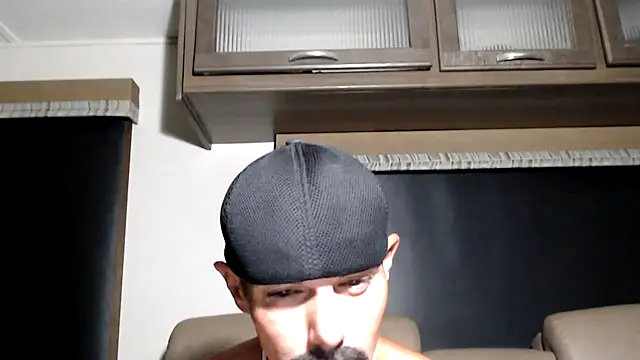 Chat XXX en directo de ThickD2C