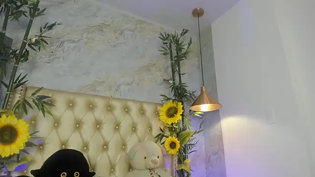 LittleeJaz Chat XXX live