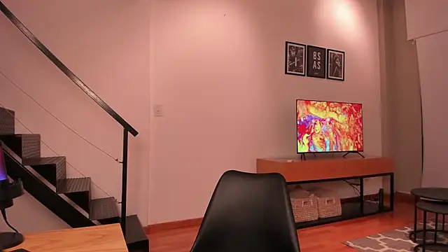 צ'אט XXX בשידור חי של Mira_Lite