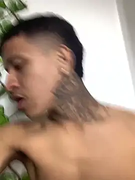Anthony_clark1 Adlı Modelin Canlı XXX Sohbeti