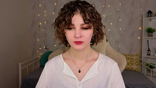 Kira__Fluffy Live XXX-Chat