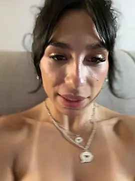 Chat +18 de LoveLillyy ao vivo