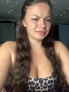 Sweeeeet_Candy – Naživo XXX chat