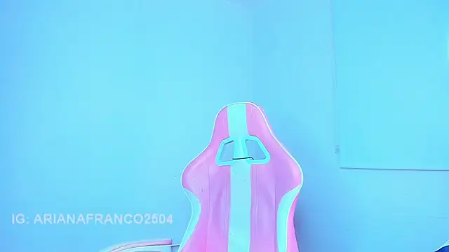Czat XXX na żywo – Ariana_f