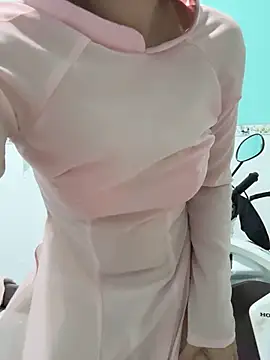 Nana-19's Live XXX Chat