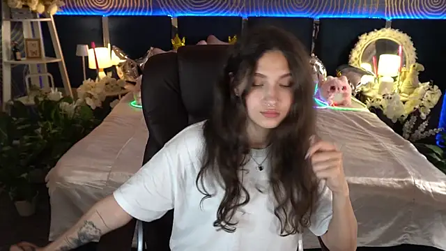 BabyFlowerr's Live XXX Chat