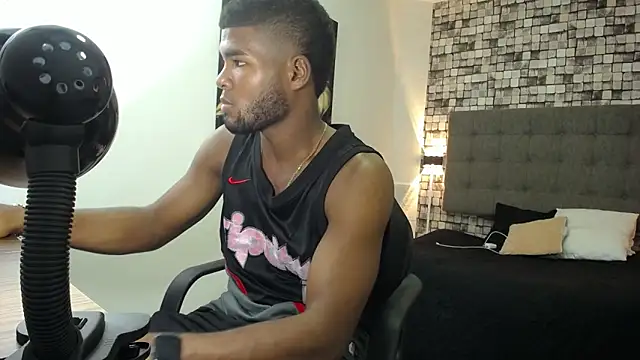 Chat +18 de Juan_123__ ao vivo
