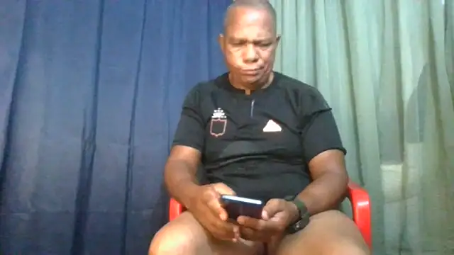 bigblackcock75 现场XXX聊天