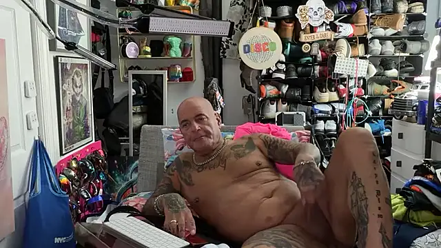 Czat XXX na żywo – lovetatts64
