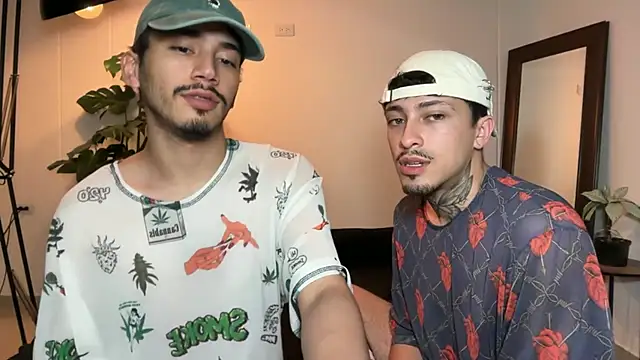 Noah_and_Steven 라이브 XXX 채팅