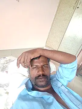 Chatroom XXX en direct de Paramkeerthi