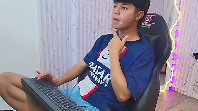 Czat XXX na żywo – Spark_tay