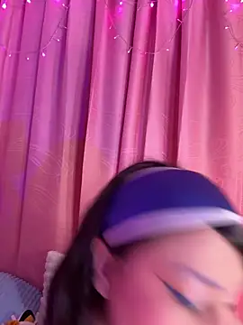 Chat +18 de Andrea_Bloomix__ ao vivo