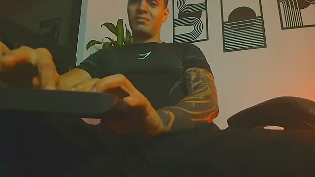 Show Webcam de ALPHA_DOMINUS_