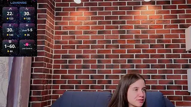 MyrtaMcclaney's Live XXX Chat