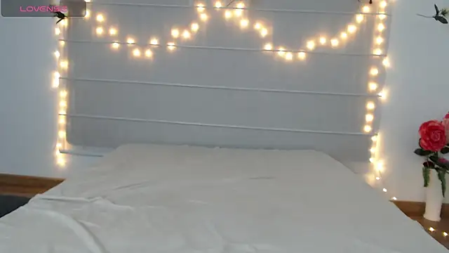 Sarabubbie Chat XXX in diretta