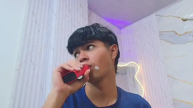 Spark_tay 即時 XXX 聊天