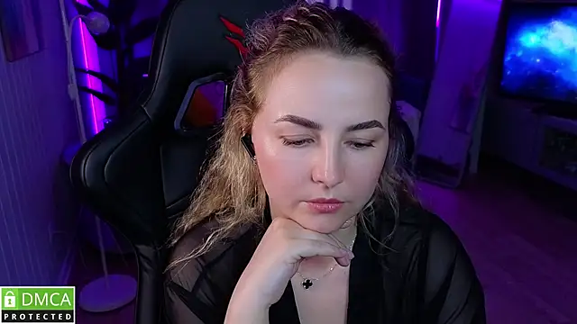 Chat XXX en directo de Mira_Mermayd