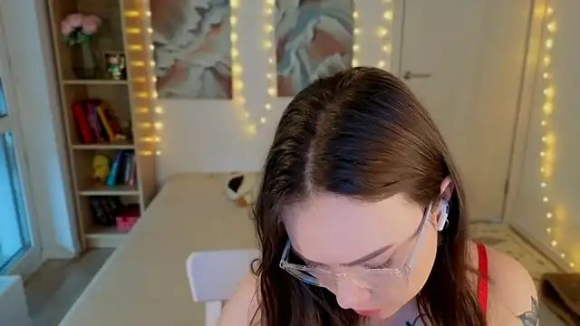 Chat +18 de MilenaSaint ao vivo