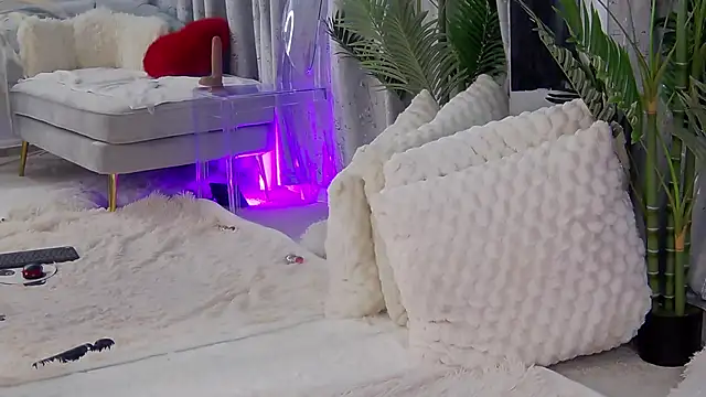 IsabelleEthan Live XXX Chat