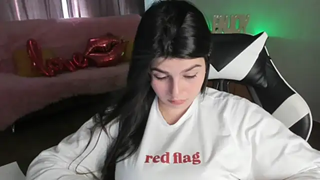 KisaModel élő XXX-chatje