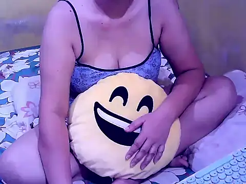 SweetMoonlight Chat XXX live