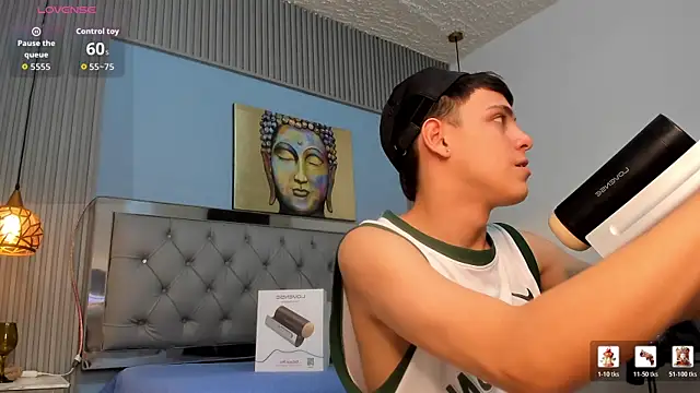 Ethanx18_ Chat XXX in diretta