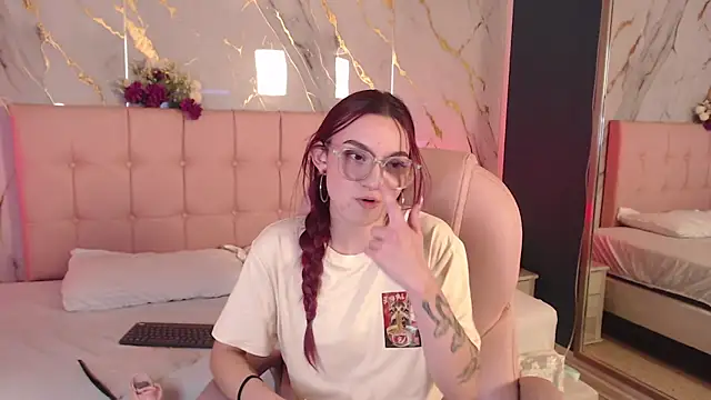 XXX chat uživo modela Red_kytty6