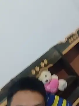 TidyLuging XXX чат на живо