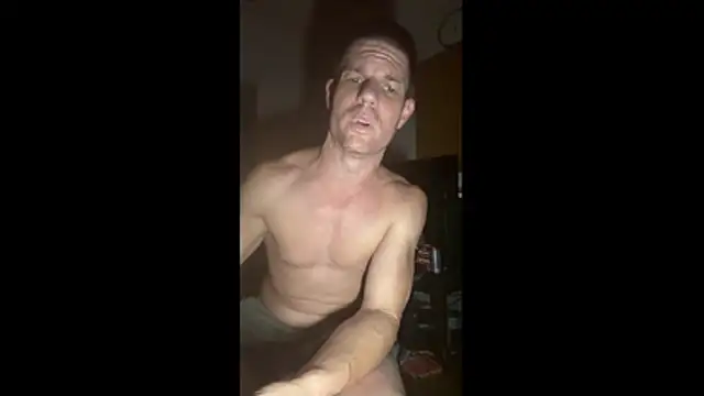 JockNThirsty: διαδικτυακό σόου στην κάμερα