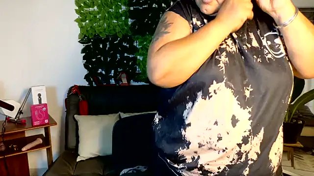 AndreaKinky's Live XXX Chat