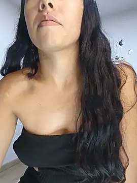 MiaForever1's Live XXX Chat