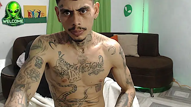 Chatroom XXX en direct de alpha_zom