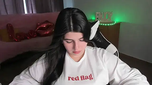 Chat XXX en directo de KisaModel
