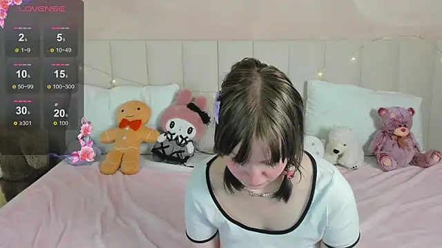 AdeleSilvy লাইভ XXX চ্যাট