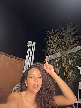 แชท XXX สดของ CurlyOopsieXXX