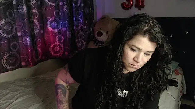 ANGELIQUE_KLANE's Live XXX Chat