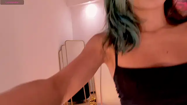 KayraLanneのライブXXXチャット