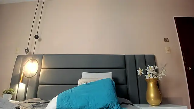 Chat XXX Live AndraCyruss