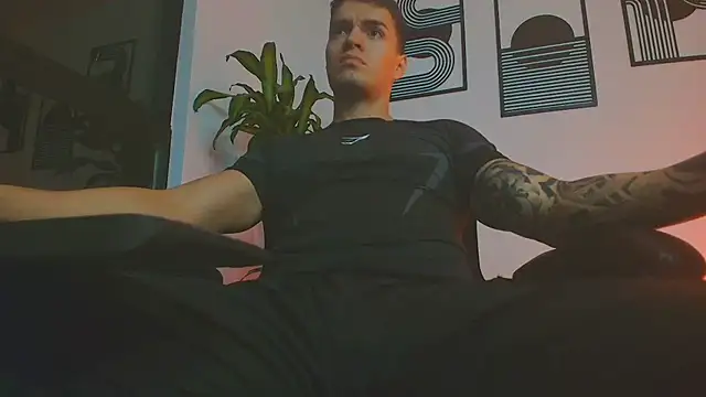 ALPHA_DOMINUS_ 即時 XXX 聊天