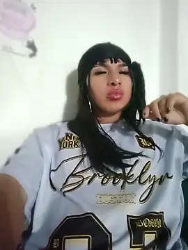 MeelFoxのライブXXXチャット