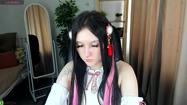 Emma-Blissa Live XXX-Chat