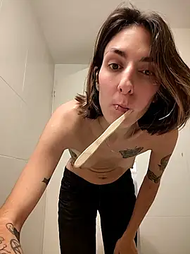 צ'אט XXX בשידור חי של sweetsinxxx