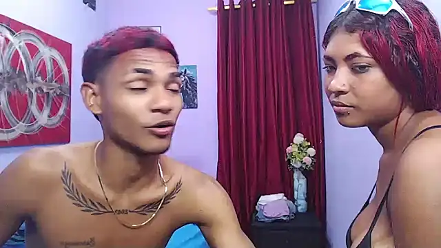black_twinks Show in webcam