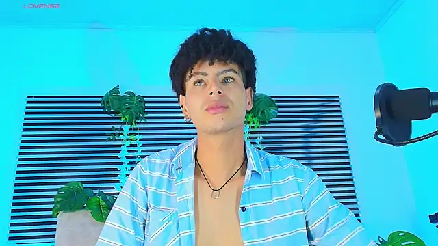 ThiiagoSaeenz live XXX chat
