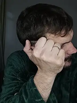 צ'אט XXX בשידור חי של Kavalao12