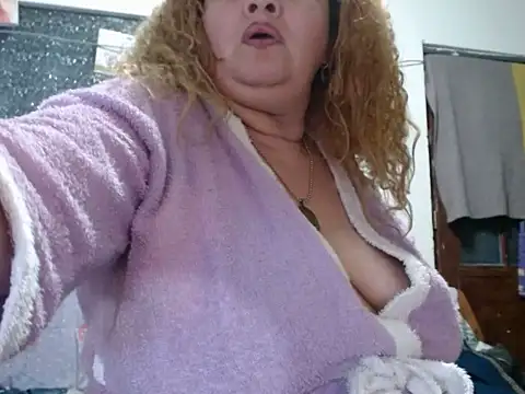 Perla1981--'s Live XXX Chat