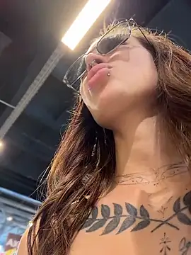 Czat XXX na żywo – Charming_Ritta